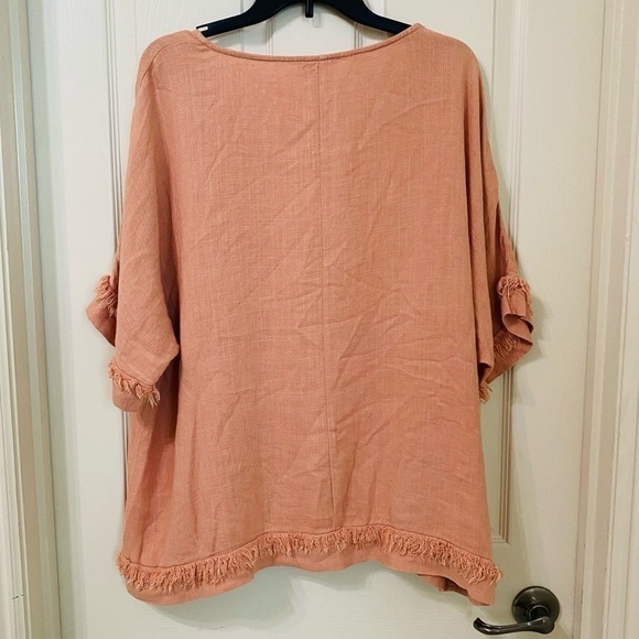 Umgee Plus Size 1X Rose Pink Linen Blend Hi Low V Neck Frayed Hems Tunic - Picture 4 of 9